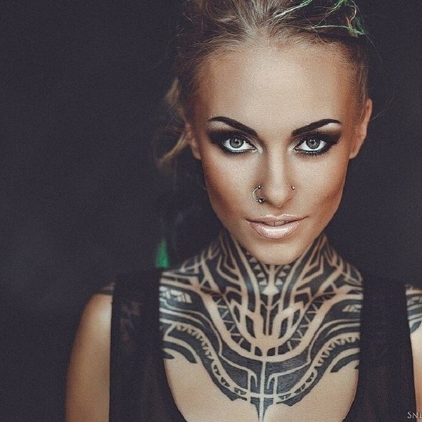 27 безумных татуировок на теле чертовски привлекательных девушек. Настоящие шедевры искусства!